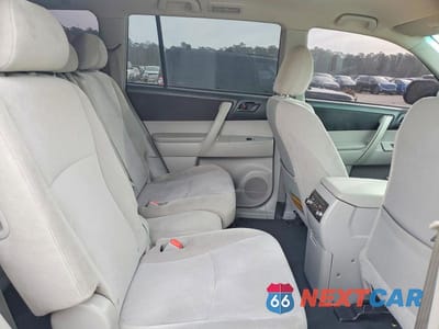 Zdjęcie 11 z 13 samochodu: 2012 TOYOTA HIGHLANDER BASE VIN:5TDBK3EH6CS161537 - miniatura