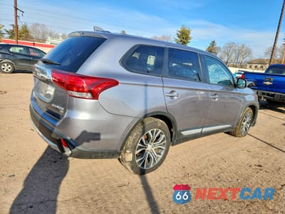 Trzecie zdjęcie samochodu z tyłu: 2017 MITSUBISHI OUTLANDER SE VIN:JA4AD3A38HZ057700 - miniatura