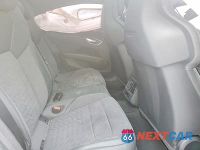 Zdjęcie 10 z 11 samochodu: 2024 AUDI RS E-TRON GT VIN:WAUAHBFW5R7901743 - miniatura