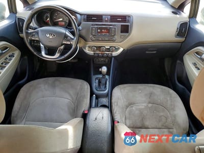 Zdjęcie 8 z 13 samochodu: 2014 KIA RIO VIN:KNADN4A36E6354125 - miniatura