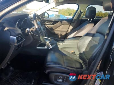 Zdjęcie 7 z 12 samochodu: 2019 JAGUAR F-PACE PRESTIGE VIN:SADCK2GX9KA356938 - miniatura