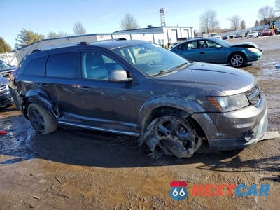 Czwarte zdjęcie samochodu z boku: 2018 DODGE JOURNEY CROSSROAD VIN:3C4PDDGG9JT491587 - miniatura