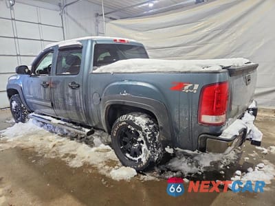 Drugie zdjęcie samochodu z przodu: 2010 GMC SIERRA K1500 SLE VIN:3GTRKVE39AG268950 - miniatura