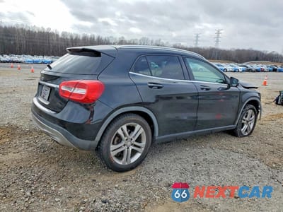 Trzecie zdjęcie samochodu z tyłu: 2015 MERCEDES-BENZ GLA 250 VIN:WDCTG4EB0FJ185934 - miniatura