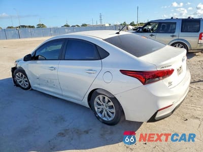 Drugie zdjęcie samochodu z przodu: 2022 HYUNDAI ACCENT SE VIN:3KPC24A62NE182915 - miniatura