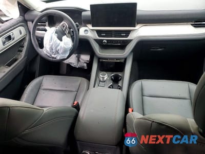 Zdjęcie 8 z 13 samochodu: 2025 FORD EXPLORER ACTIVE VIN:1FMUK7DH2SGC38894 - miniatura