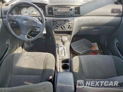 Zdjęcie 8 z 11 samochodu: 2005 TOYOTA COROLLA S VIN:1NXBR32E55Z406182 - miniatura