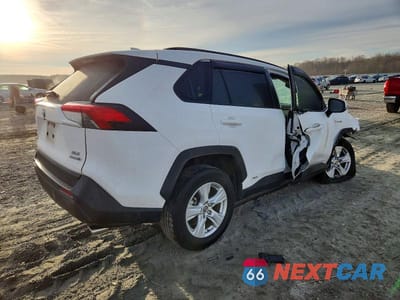 Trzecie zdjęcie samochodu z tyłu: 2019 TOYOTA RAV4 VIN:JTMRWRFV1KD041911 - miniatura