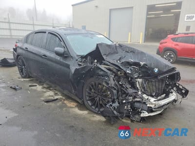 Czwarte zdjęcie samochodu z boku: 2021 BMW 530 I VIN:WBA53BH01MCF18040 - miniatura