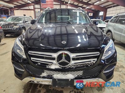 Piąte zdjęcie samochodu w środku: 2018 MERCEDES-BENZ GLE 550E 4MATIC VIN:4JGDA6DB7JB034936 - miniatura