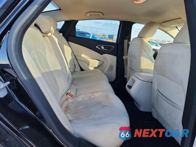 Zdjęcie 10 z 13 samochodu: 2015 CHRYSLER 200 LIMITED VIN:1C3CCCAB4FN680099 - miniatura