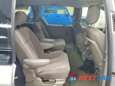 Zdjęcie 11 z 13 samochodu: 2002 DODGE GRAND CARAVAN SPORT VIN:1B4GP44R12B554033 - miniatura