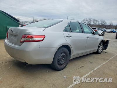 Trzecie zdjęcie samochodu z tyłu: 2010 TOYOTA CAMRY BASE VIN:4T4BF3EKXAR079143 - miniatura