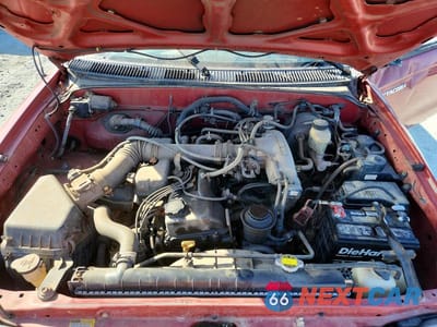 Zdjęcie 11 z 12 samochodu: 1998 TOYOTA TACOMA XTRACAB VIN:4TAWM72N0WZ172321 - miniatura