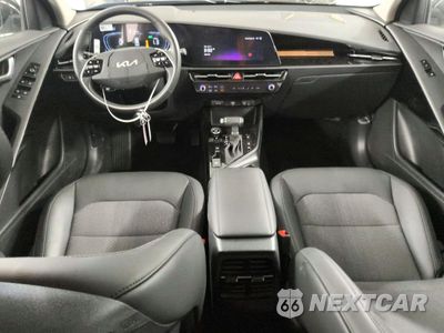 Zdjęcie 8 z 15 samochodu: 2025 KIA NIRO EX VIN:KNDCR3LE3S5219553 - miniatura