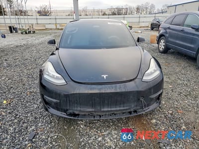 Piąte zdjęcie samochodu w środku: 2019 TESLA MODEL 3 VIN:5YJ3E1EA5KF312082 - miniatura