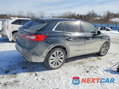 Trzecie zdjęcie samochodu z tyłu: 2017 LINCOLN MKX RESERVE VIN:2LMPJ8LP8HBL39019 - miniatura