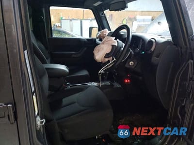 Zdjęcie 7 z 12 samochodu: 2016 JEEP WRANGLER UNLIMITED SPORT VIN:1C4BJWKG4GL293445 - miniatura