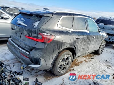 Trzecie zdjęcie samochodu z tyłu: 2023 BMW X1 XDRIVE28I VIN:WBX73EF03P5Y26089 - miniatura