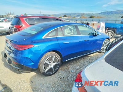 Trzecie zdjęcie samochodu z tyłu: 2023 MERCEDES-BENZ EQE SEDAN 350+ VIN:W1KEG2BB7PF015751 - miniatura