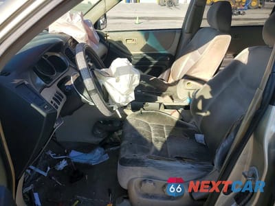 Zdjęcie 7 z 12 samochodu: 2003 TOYOTA HIGHLANDER VIN:JTEGD21A930073549 - miniatura