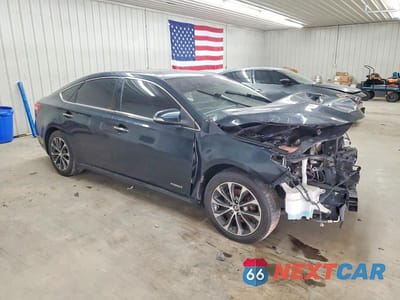 Czwarte zdjęcie samochodu z boku: 2018 TOYOTA AVALON VIN:4T1BD1EB2JU059750 - miniatura