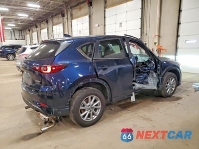 Trzecie zdjęcie samochodu z tyłu: 2024 MAZDA CX-5 PREFERRED VIN:JM3KFBCL6R0411920 - miniatura