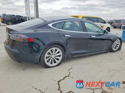 Trzecie zdjęcie samochodu z tyłu: 2016 TESLA MODEL S VIN:5YJSA1E23GF159502 - miniatura