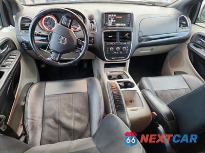 Zdjęcie 8 z 14 samochodu: 2019 DODGE GRAND CARAVAN SXT VIN:2C4RDGCG3KR765290 - miniatura