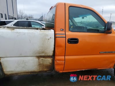Zdjęcie 10 z 12 samochodu: 2001 GMC SIERRA K2500 HEAVY DUTY VIN:1GTHK24U91Z279354 - miniatura