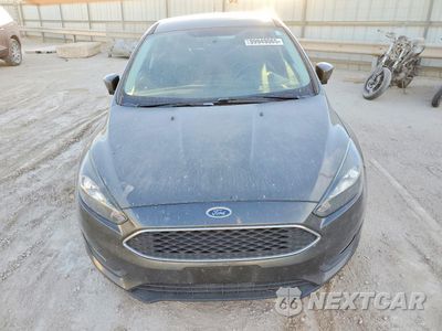 Piąte zdjęcie samochodu w środku: 2016 FORD FOCUS SE VIN:1FADP3K25GL226370 - miniatura