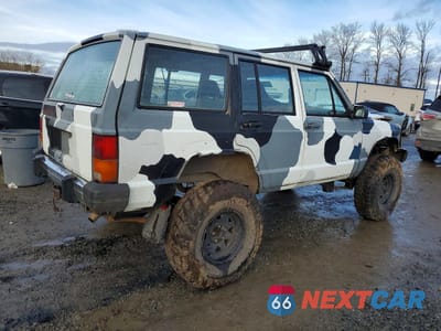 Trzecie zdjęcie samochodu z tyłu: 1987 JEEP CHEROKEE LAREDO VIN:1JCML7843HT135622 - miniatura