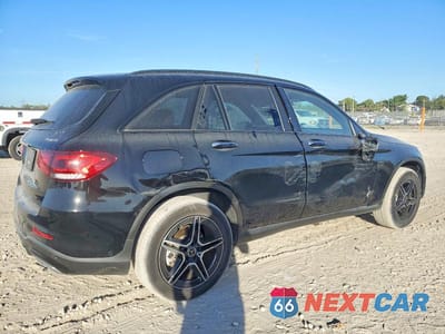 Trzecie zdjęcie samochodu z tyłu: 2021 MERCEDES-BENZ GLC 300 4MATIC VIN:W1N0G8EB8MV298707 - miniatura