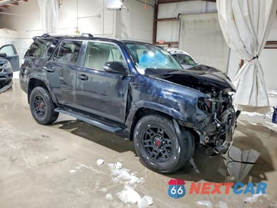 Czwarte zdjęcie samochodu z boku: 2024 TOYOTA 4RUNNER SR5/SR5 PREMIUM VIN:JTENU5JR9R6259273 - miniatura