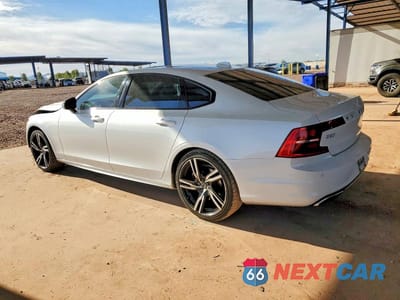 Drugie zdjęcie samochodu z przodu: 2020 VOLVO S90 T6 R-D VIN:LVYA22MTXLP175343 - miniatura