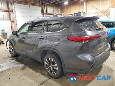 Drugie zdjęcie samochodu z przodu: 2020 TOYOTA HIGHLANDER XLE VIN:5TDGZRBHXLS521885 - miniatura