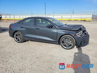 Czwarte zdjęcie samochodu z boku: 2024 AUDI A3 PREMIUM PLUS VIN:WAUHUDGY8RA083756 - miniatura