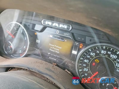 Zdjęcie 9 z 12 samochodu: 2022 RAM 3500 LARAMIE VIN:3C63RRJL5NG240400 - miniatura