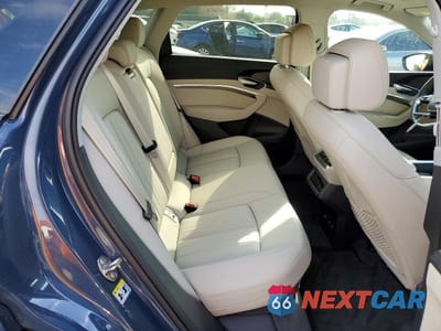 Zdjęcie 11 z 12 samochodu: 2024 AUDI Q8 E-TRON PREMIUM VIN:WA14AAGE5RB066660 - miniatura