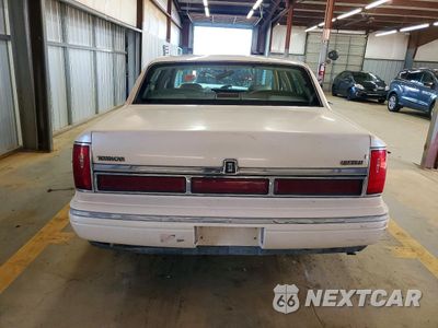 Zdjęcie 6 z 13 samochodu: 1996 LINCOLN TOWN CAR CARTIER VIN:1LNLM83W8TY616580 - miniatura