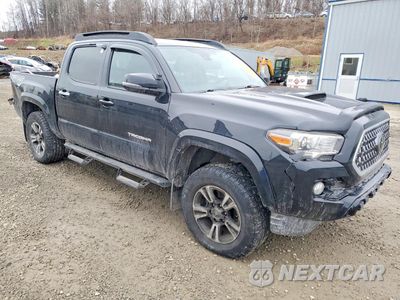 Czwarte zdjęcie samochodu z boku: 2018 TOYOTA TACOMA DOUBLE CAB VIN:3TMCZ5AN8JM179882 - miniatura