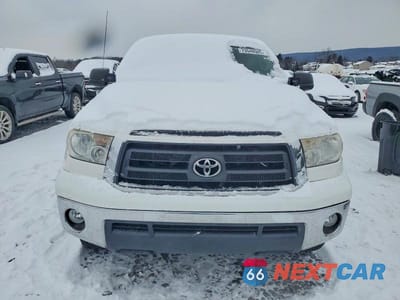 Piąte zdjęcie samochodu w środku: 2012 TOYOTA TUNDRA DOUBLE CAB SR5 VIN:5TFUM5F19CX031388 - miniatura