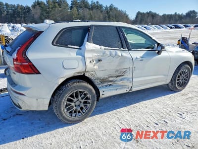 Trzecie zdjęcie samochodu z tyłu: 2025 VOLVO XC60 PLUS VIN:YV4M12RC2S1034717 - miniatura