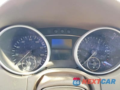 Zdjęcie 9 z 12 samochodu: 2010 MERCEDES-BENZ ML 350 BLUETEC VIN:4JGBB2FB6AA612301 - miniatura