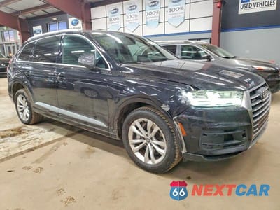 Czwarte zdjęcie samochodu z boku: 2018 AUDI Q7 PREMIUM PLUS VIN:WA1LAAF78JD030386 - miniatura