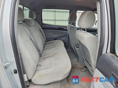 Zdjęcie 10 z 12 samochodu: 2006 TOYOTA TACOMA DOUBLE CAB VIN:5TELU42N76Z261958 - miniatura