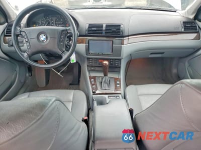Zdjęcie 8 z 12 samochodu: 2003 BMW 325 I VIN:WBAET37453NJ37267 - miniatura