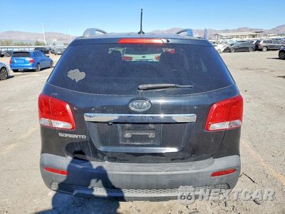 Zdjęcie 6 z 13 samochodu: 2011 KIA SORENTO BASE VIN:5XYKT3A1XBG076380 - miniatura