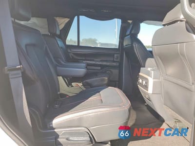 Zdjęcie 11 z 13 samochodu: 2023 FORD EXPEDITION LIMITED VIN:1FMJU1K81PEA67040 - miniatura