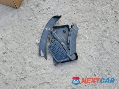 Zdjęcie 13 z 15 samochodu: 2023 KIA SORENTO EX VIN:5XYRH4LF4PG163875 - miniatura